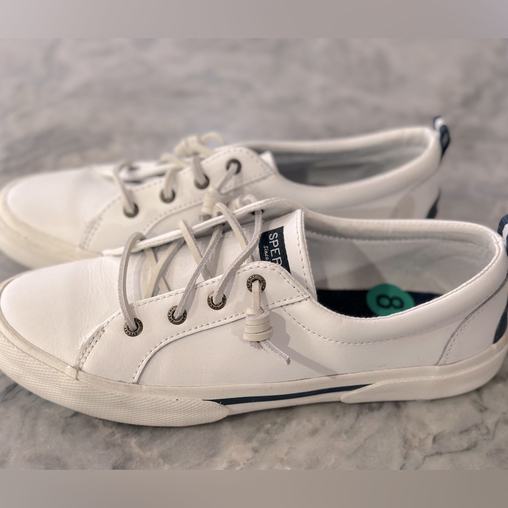 Sperry Topsider sneaker, size 8